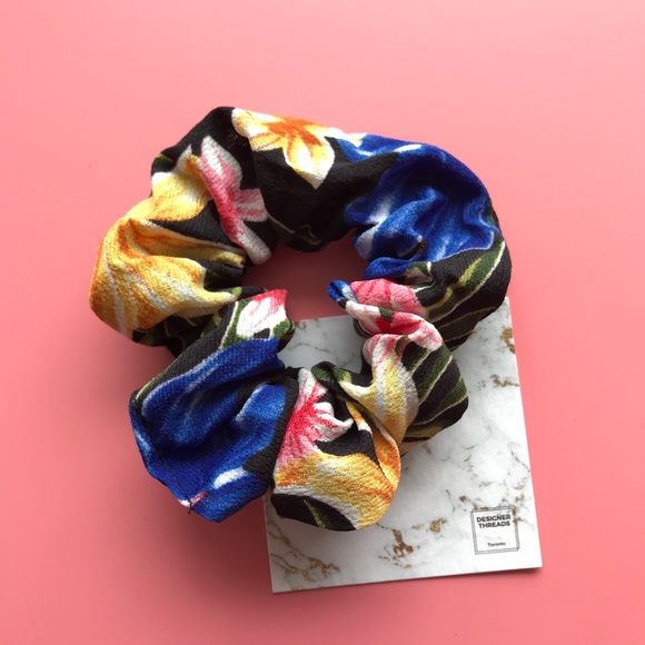 Floral Scrunchie - Black Mustard Red - Picture 3 of 11